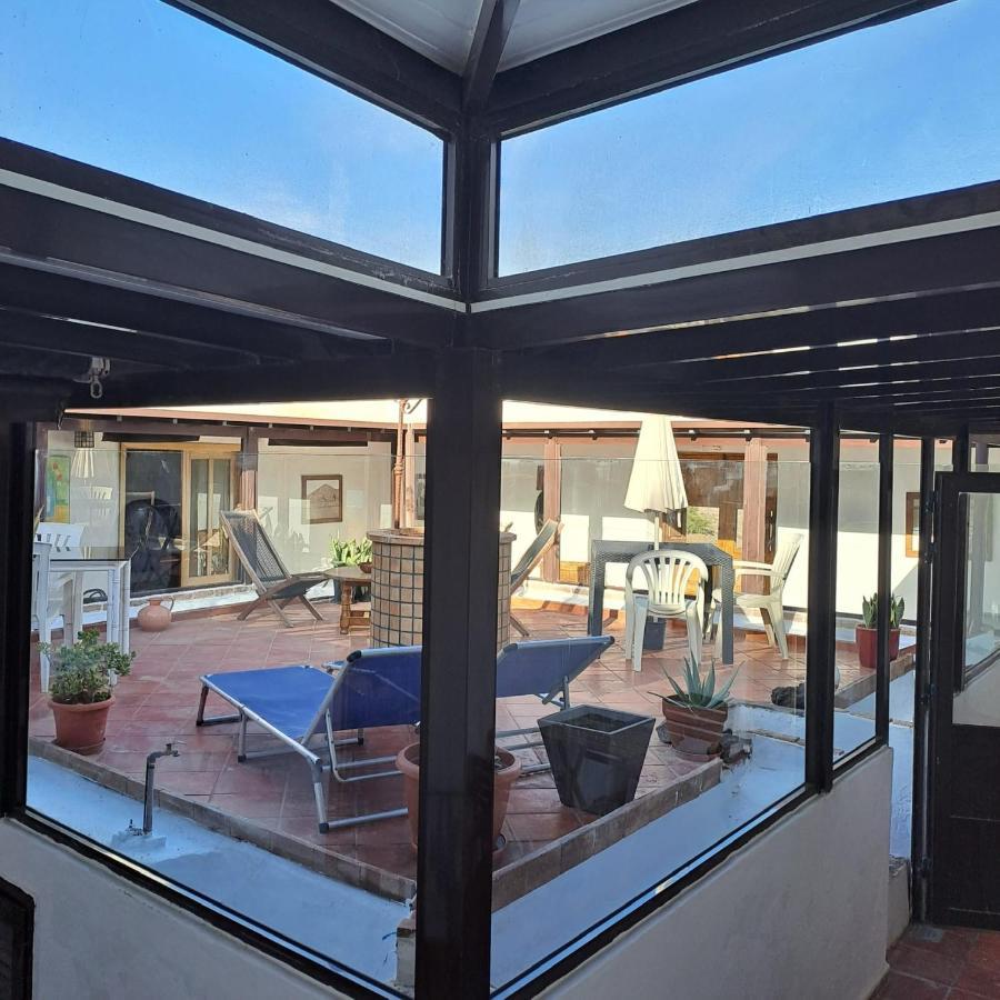 Casona La Orilla 1908 Tias B&B 외부 사진