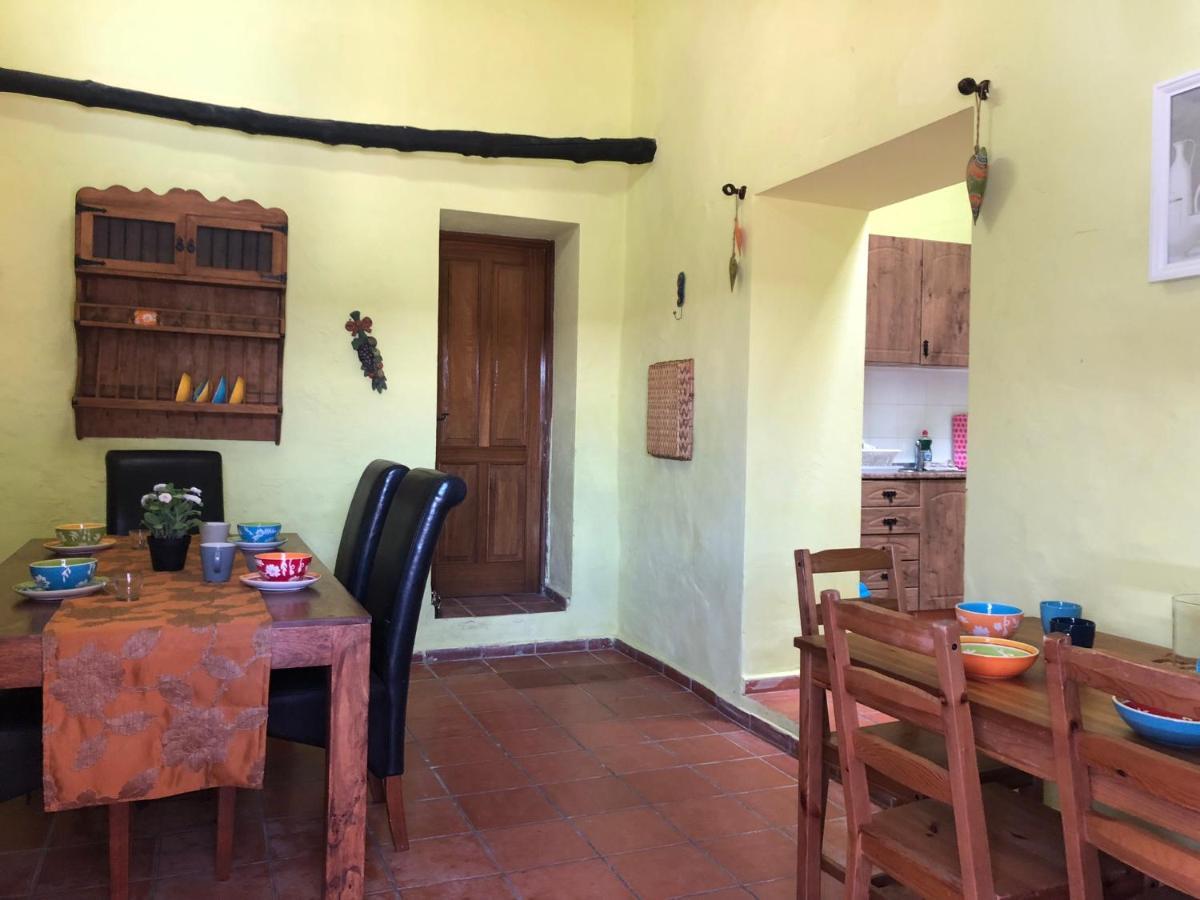 Casona La Orilla 1908 Tias B&B 외부 사진